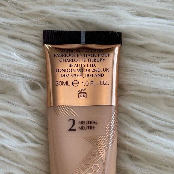 Charlotte Tilbury Beautiful Skin Foundation 2 Neutral - Picture 6 of 8